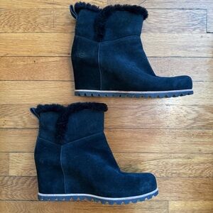 UGG Seyline Wedge Bootie